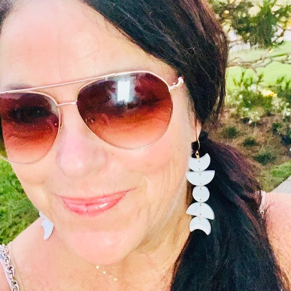 Hi, Iβm Katie πΈ New to the POSH Community! - Picture 6 of 16